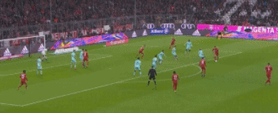 梦幻联动！齐达内晒与樊振东打乒乓球照片